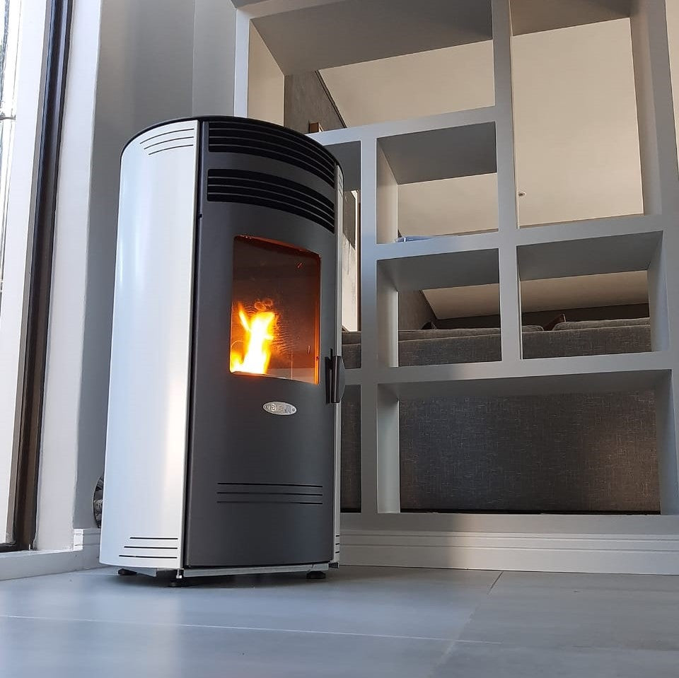 Bio100Q freestanding Pellet Fireplace 9,5kw